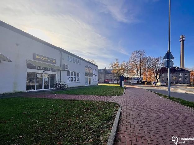 Pronájem obchodního prostoru, Uničov, Šumperská, 450 m2