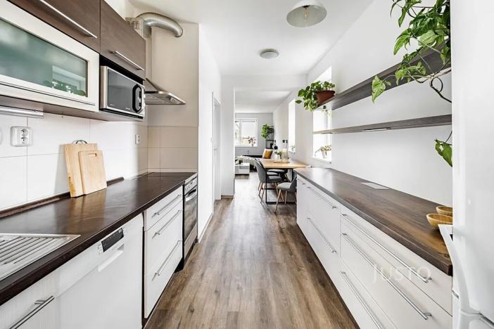 Prodej bytu 3+1, České Budějovice, Dubenská, 77 m2