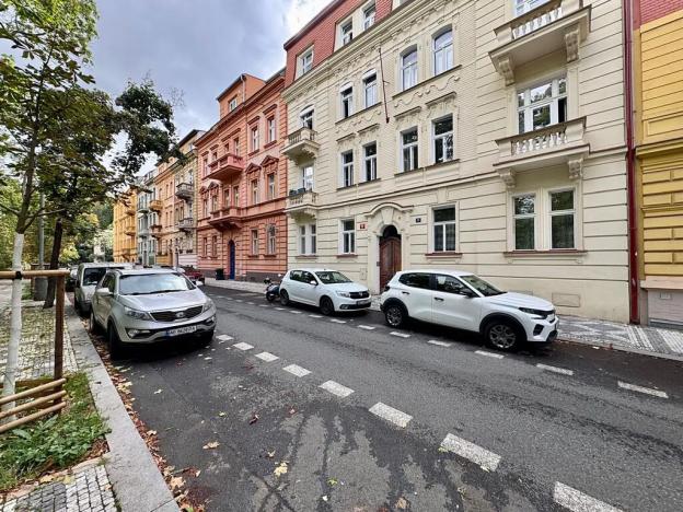 Pronájem bytu 3+kk, Praha - Smíchov, Na Skalce, 78 m2