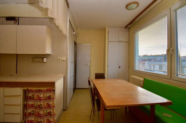 Prodej bytu 2+1, Chvaletice, Generála Svobody, 62 m2