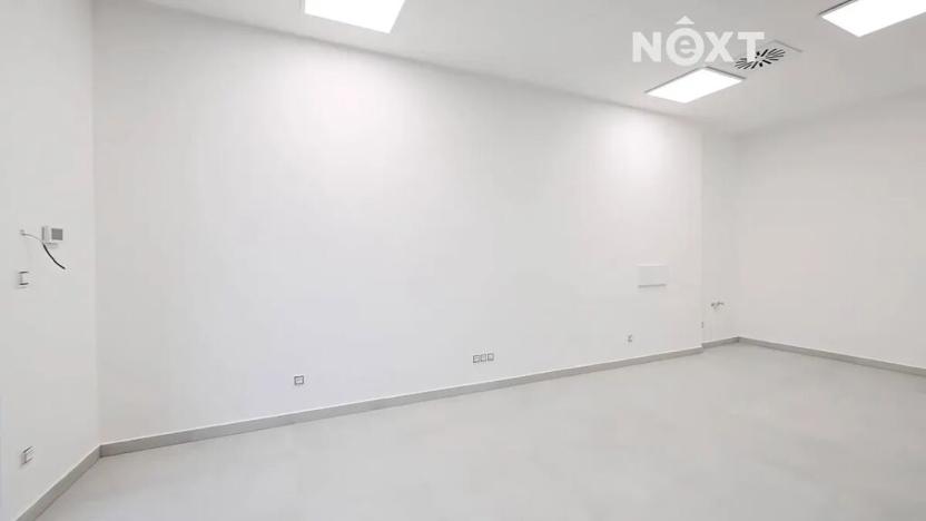 Pronájem obchodního prostoru, Poděbrady, Husova, 23 m2