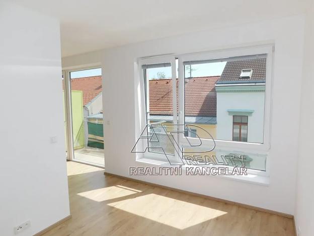 Pronájem bytu 2+kk, České Budějovice, 47 m2