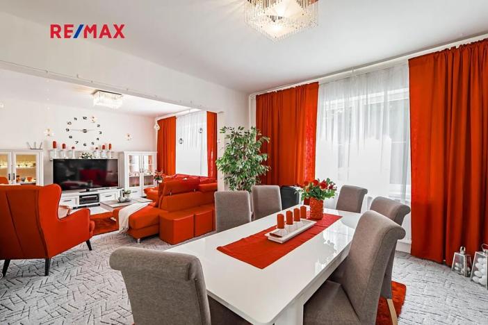 Prodej činžovního domu, České Velenice, Komenského, 247 m2