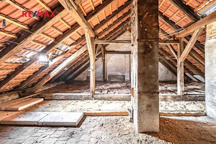 Prodej činžovního domu, České Velenice, Komenského, 247 m2