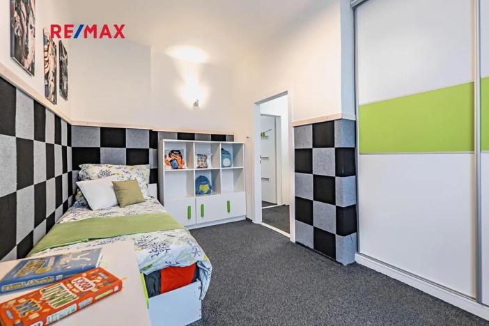 Prodej vily, České Velenice, Komenského, 247 m2