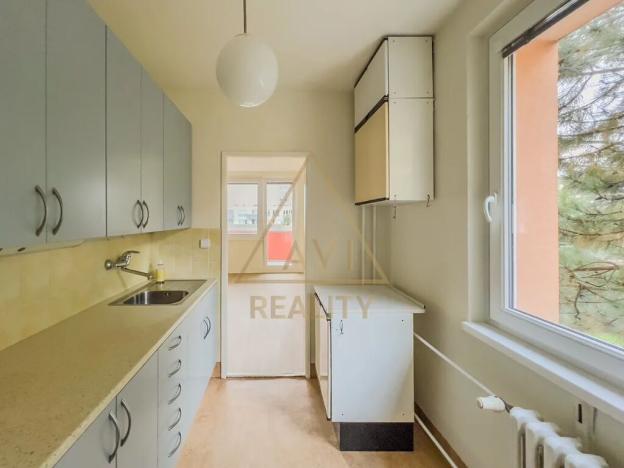 Pronájem bytu 3+1, Praha - Motol, Hennerova, 61 m2