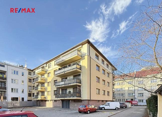 Prodej atypického bytu, Pardubice, Nerudova, 160 m2