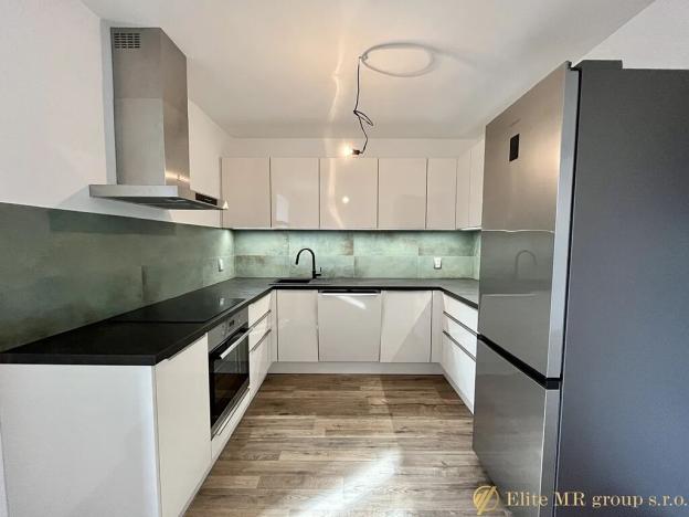 Pronájem bytu 3+1, Mladá Boleslav, S. K. Neumanna, 100 m2