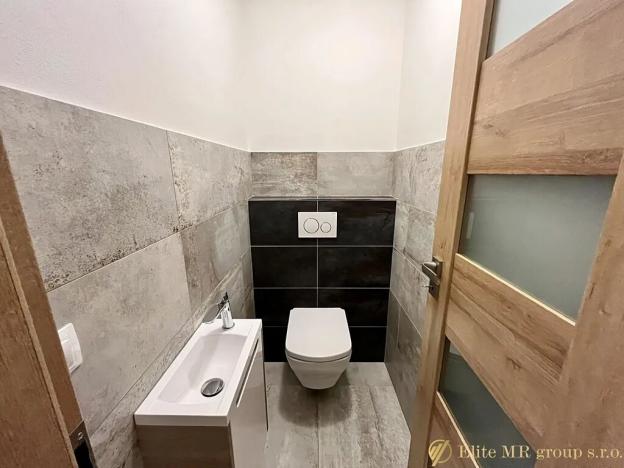 Pronájem bytu 3+1, Mladá Boleslav, S. K. Neumanna, 100 m2