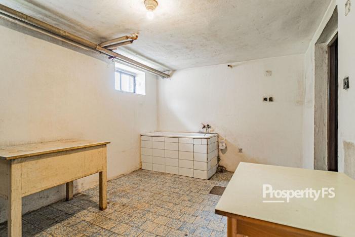 Prodej rodinného domu, Janovice, 250 m2