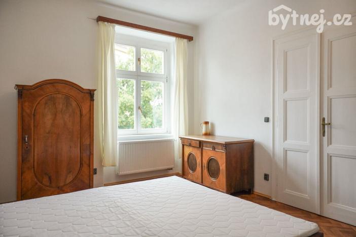 Pronájem bytu 2+1, Praha - Bubeneč, Puškinovo náměstí, 65 m2