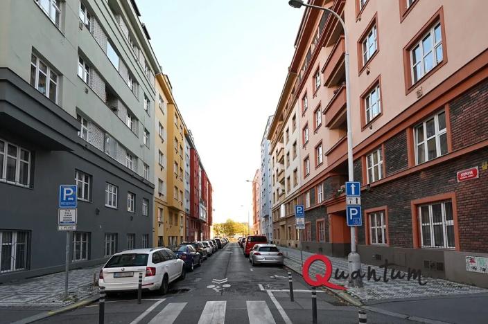 Pronájem bytu 1+1, Praha - Holešovice, Stupkova, 53 m2