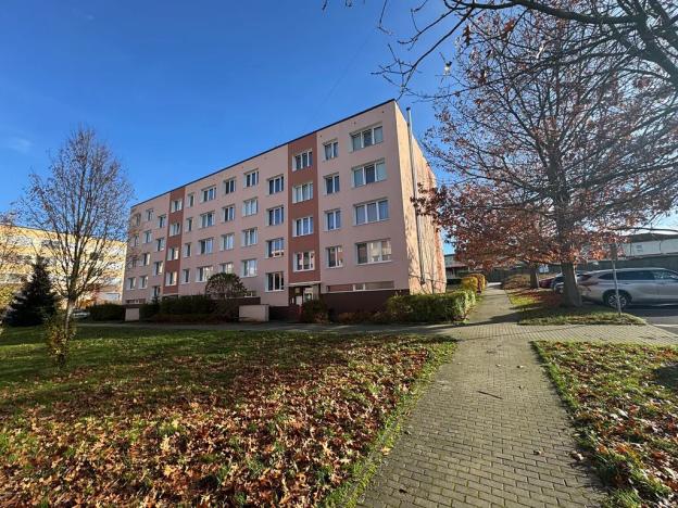 Prodej bytu 2+kk, Jince, Zborovská, 45 m2