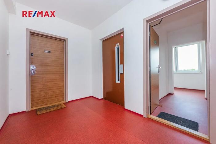 Pronájem bytu 1+1, Praha - Háje, Hekrova, 31 m2