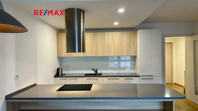 Pronájem bytu 3+kk, Praha - Lysolaje, Lysolajské údolí, 70 m2