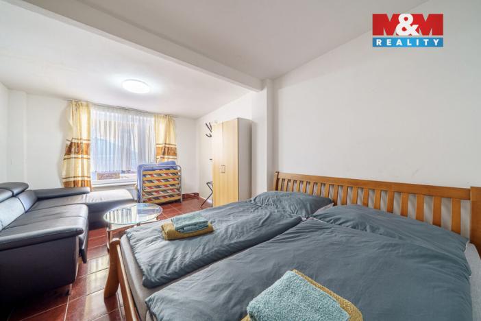 Prodej činžovního domu, Karlovy Vary - Bohatice, Jáchymovská, 700 m2