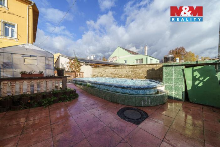 Prodej činžovního domu, Karlovy Vary - Bohatice, Jáchymovská, 700 m2