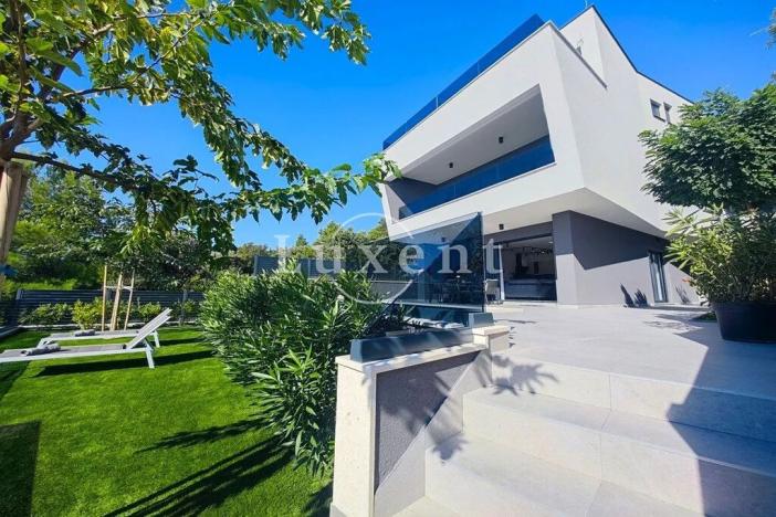 Prodej rodinného domu, Zadar, Chorvatsko, 210 m2