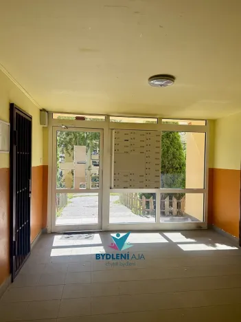 Prodej bytu 1+1, Krupka, Karla Čapka, 36 m2