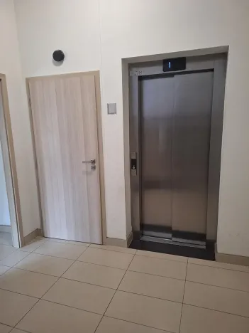 Pronájem kanceláře, Brno, Jana Babáka, 49 m2