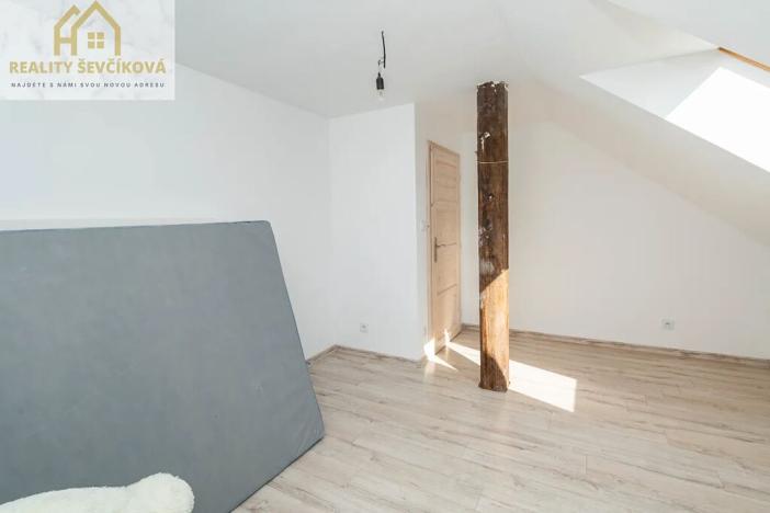 Prodej rodinného domu, Nechanice, 180 m2