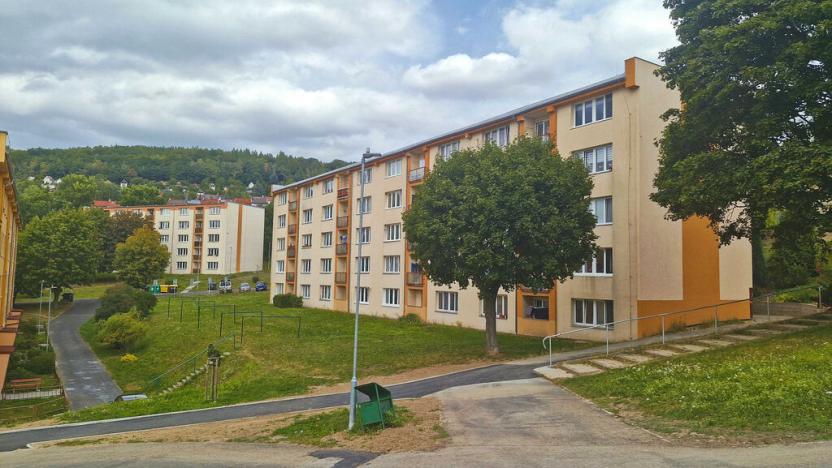 Pronájem bytu 2+1, Meziboří, J. A. Komenského, 44 m2