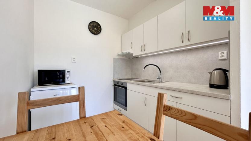 Pronájem bytu 2+kk, Nymburk, Generála Antonína Sochora, 41 m2