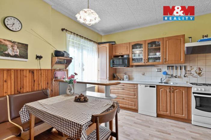 Prodej rodinného domu, Boseň, 200 m2