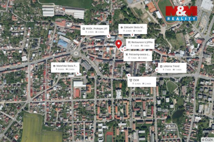 Pronájem obchodního prostoru, Přelouč, Masarykovo náměstí, 26 m2