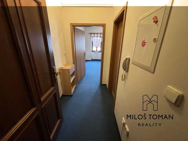 Pronájem bytu 1+kk, Klatovy, nám. Míru, 25 m2