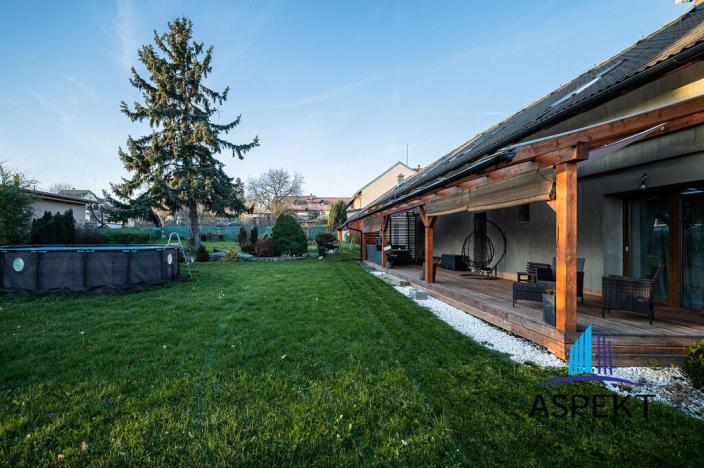 Prodej rodinného domu, Neumětely, V Chaloupkách, 220 m2