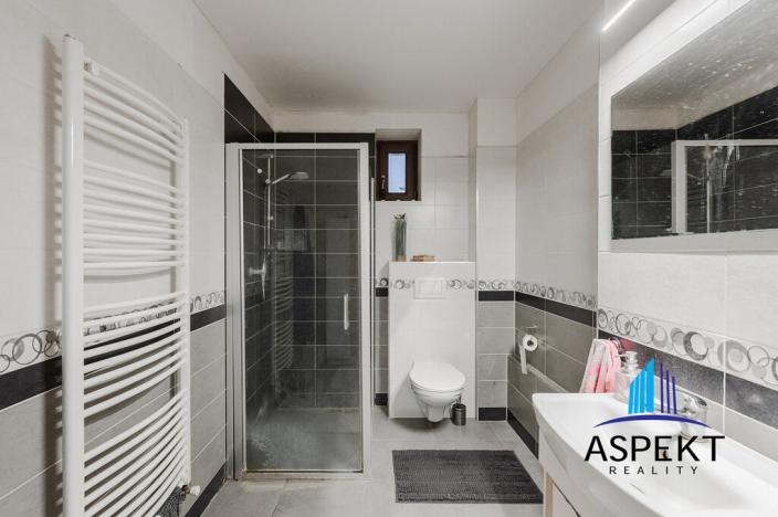 Prodej rodinného domu, Neumětely, V Chaloupkách, 220 m2