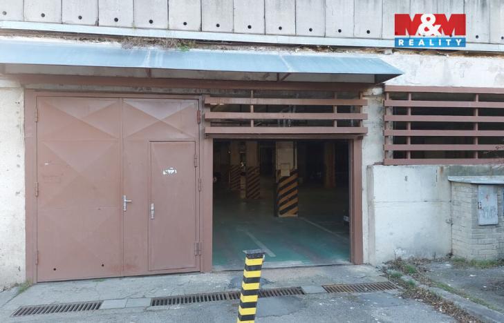 Pronájem garáže, Praha - Žižkov, Buková, 18 m2