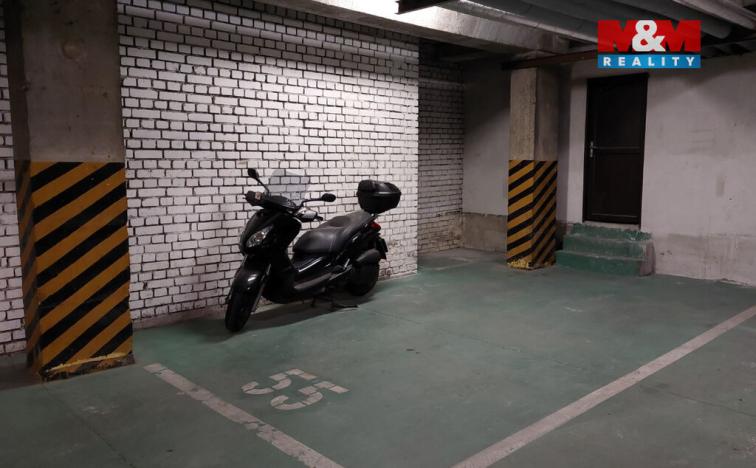 Pronájem garáže, Praha - Žižkov, Buková, 18 m2