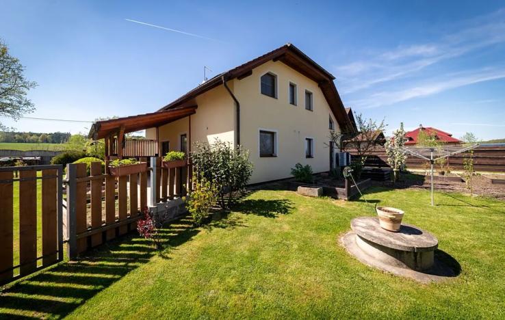Prodej rodinného domu, Letiny, 282 m2