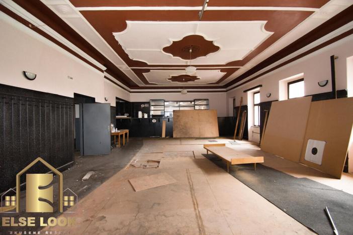 Prodej restaurace, Solnice, Masarykovo náměstí, 1021 m2