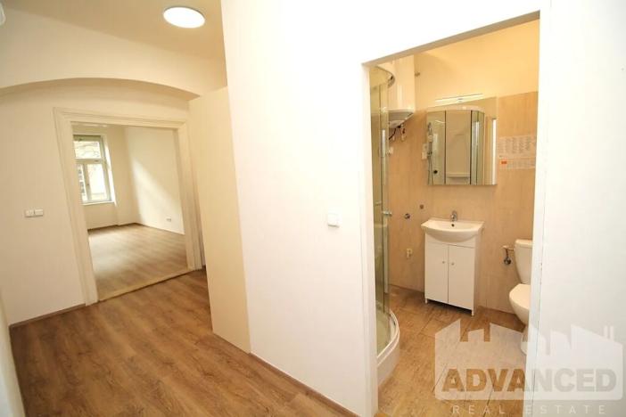 Pronájem bytu 1+1, Praha - Nové Město, Kateřinská, 32 m2