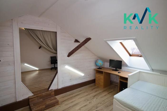 Prodej bytu 5+1, Ostrov, Lipová, 125 m2