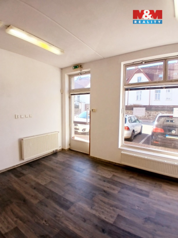 Pronájem obchodního prostoru, Pelhřimov, U Rendlíku, 75 m2