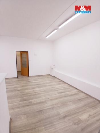 Pronájem obchodního prostoru, Pelhřimov, U Rendlíku, 75 m2