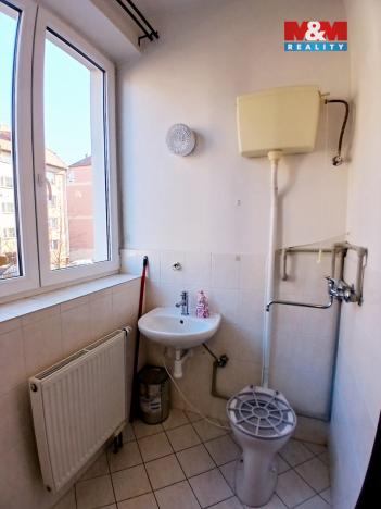 Pronájem obchodního prostoru, Pelhřimov, U Rendlíku, 75 m2