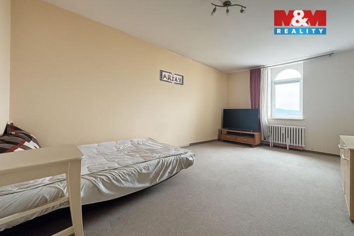 Prodej bytu 4+1, Karlovy Vary, nábřeží Jana Palacha, 128 m2