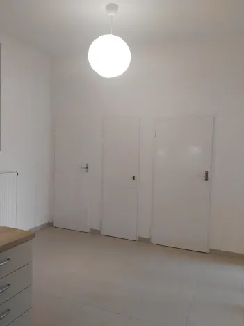 Pronájem bytu 2+kk, Praha - Vršovice, Petrohradská, 57 m2