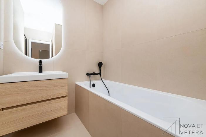 Prodej bytu 3+kk, Praha - Holešovice, Tusarova, 68 m2