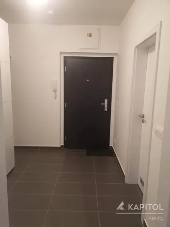 Pronájem bytu 1+kk, Praha - Letňany, Škrábkových, 33 m2