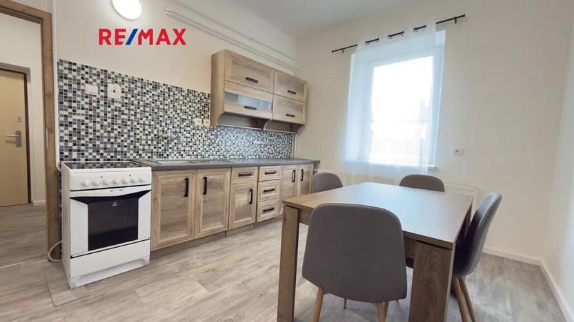 Prodej bytu 2+1, Mírov, 55 m2