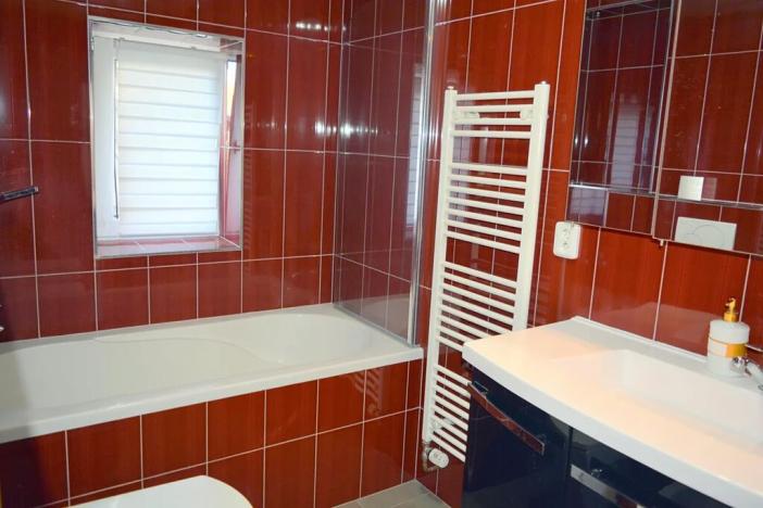 Pronájem bytu 2+1, Fryšták, Komenského, 86 m2