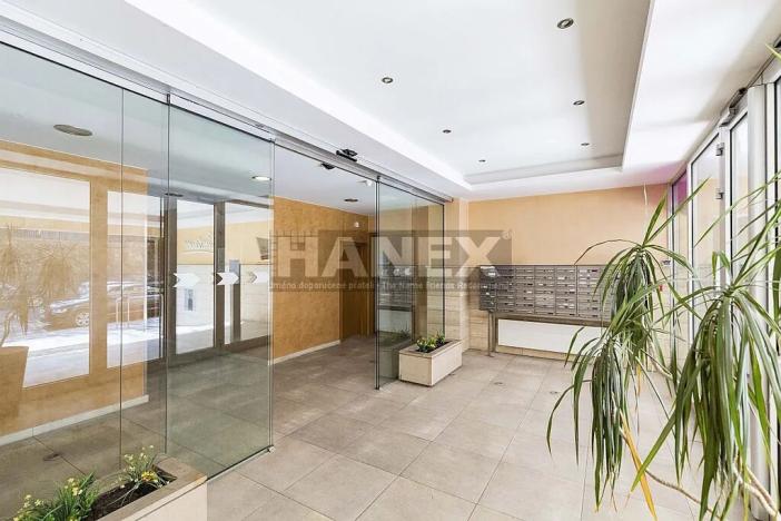 Pronájem bytu 2+kk, Praha - Smíchov, Na Zatlance, 67 m2