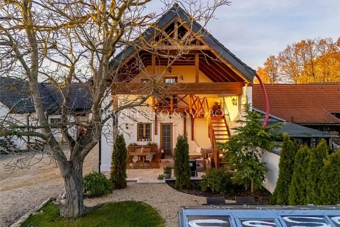 Prodej činžovního domu, Lipí, 197 m2