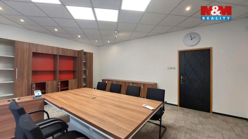 Pronájem obchodního prostoru, Ústí nad Orlicí, T. G. Masaryka, 35 m2